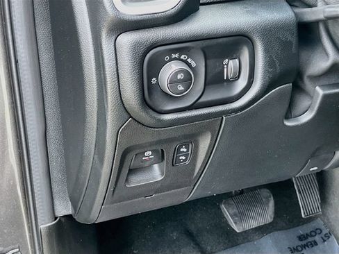 Used 2022 RAM 1500 Big Horn RWD image 10