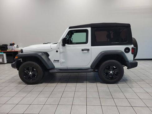 Used 2023 Jeep Wrangler Sport AWD/4WD image 7
