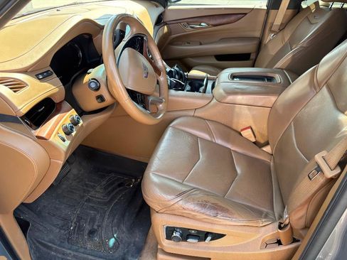 Used 2017 Cadillac Escalade Platinum image 8