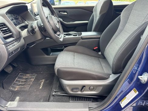 Used 2023 Nissan Rogue SV AWD/4WD image 9