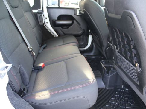 Used 2021 Jeep Wrangler Unlimited Rubicon image 26