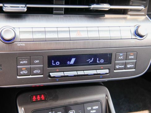 New 2026 Hyundai Kona SEL Premium FWD image 17