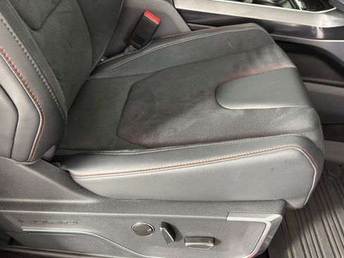 Used 2025 Ford F150 Raptor w/ Equipment Group 803A Raptor R image 33