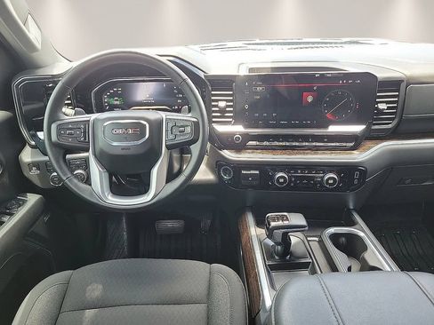 Used 2026 GMC Sierra 1500 Elevation w/ Preferred Package AWD/4WD image 9