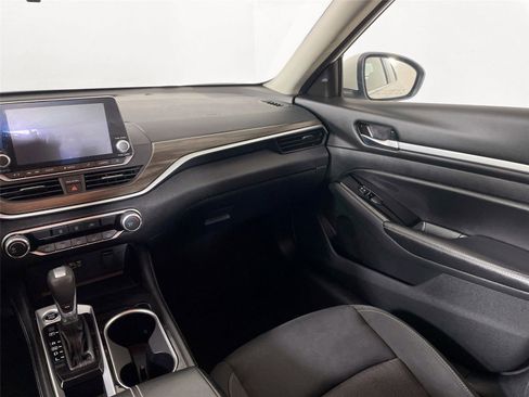 Used 2023 Nissan Altima 2.5 SV image 30