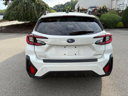 Used 2024 Subaru Crosstrek 2.0i Premium AWD/4WD image 4