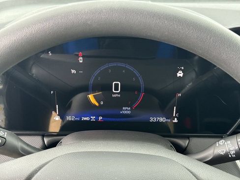 Used 2025 Chevrolet TrailBlazer LT AWD/4WD image 24