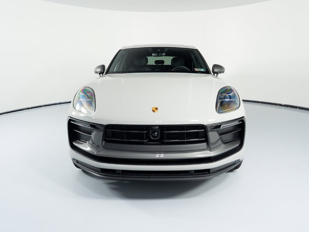 Certified 2026 Porsche Macan Turbo AWD/4WD image 13