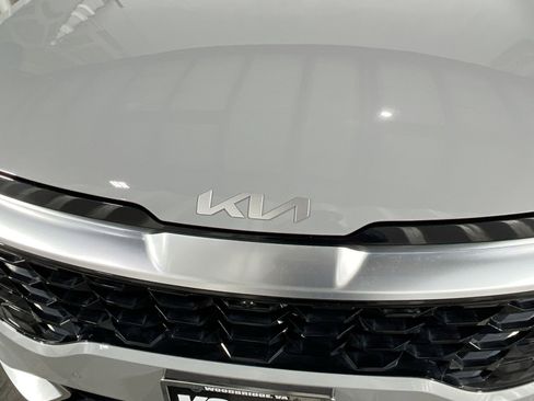 Used 2023 Kia Sportage SX image 12