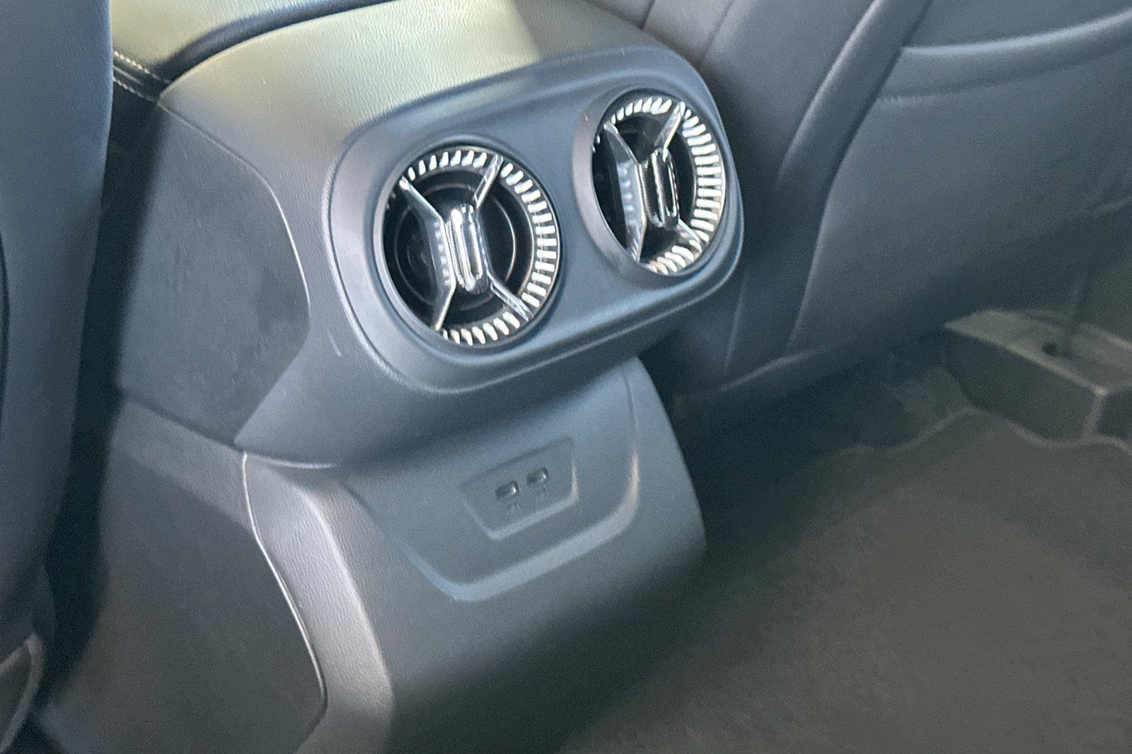 Used 2024 Chevrolet Blazer EV LT AWD/4WD image 42