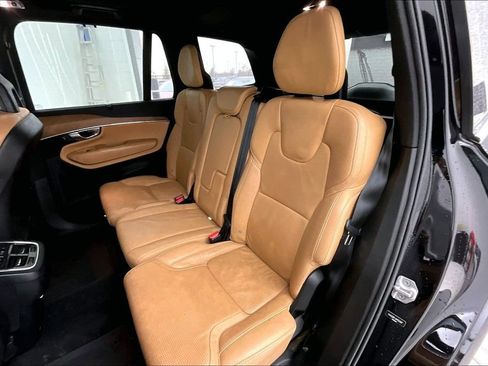 Used 2017 Volvo XC90 T6 Inscription w/ Vision Package image 34