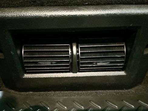 Used 2018 RAM 2500 Laramie image 31