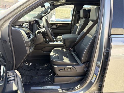 New 2026 GMC Yukon XL Elevation w/ Elevation Premium Package RWD image 22