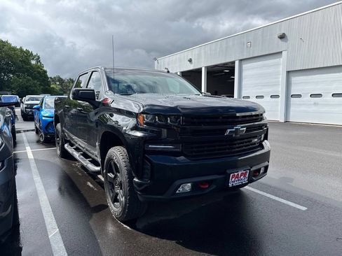 Used 2021 Chevrolet Silverado 1500 LT Trail Boss w/ Convenience Package II AWD/4WD image 2
