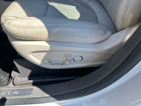 Used 2019 Lincoln Nautilus Reserve w/ Ultimate Package AWD/4WD image 12