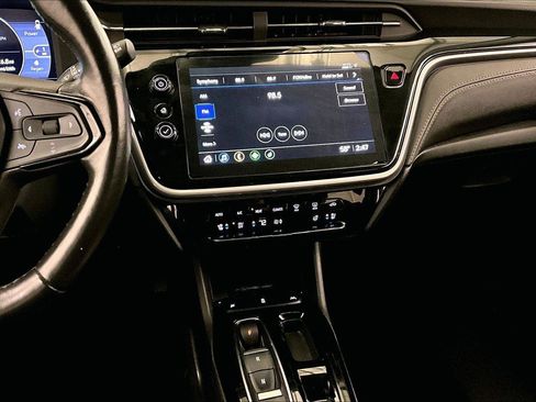 Used 2023 Chevrolet Bolt EUV LT w/ Convenience Package image 6