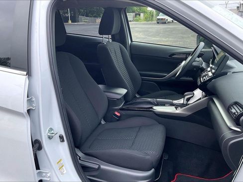 Used 2024 Mitsubishi Eclipse Cross LE AWD/4WD image 7