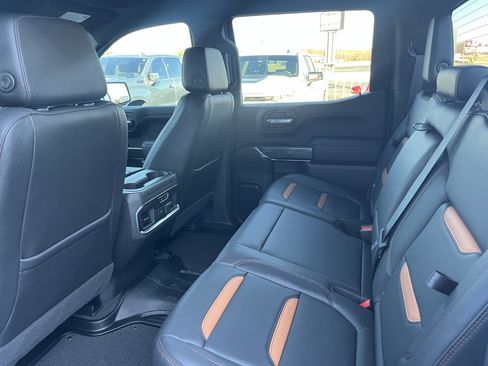 Used 2021 GMC Sierra 1500 AT4 image 4