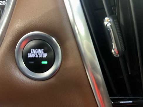 Used 2020 Chevrolet Traverse High Country image 17