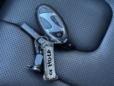 Used 2025 Hyundai Elantra Limited image 22