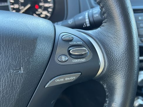 Used 2020 Nissan Pathfinder SV w/ Cargo Package image 27