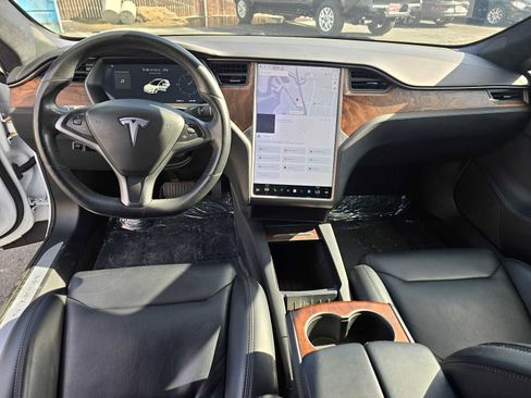 Used 2019 Tesla Model S Standard Range image 23