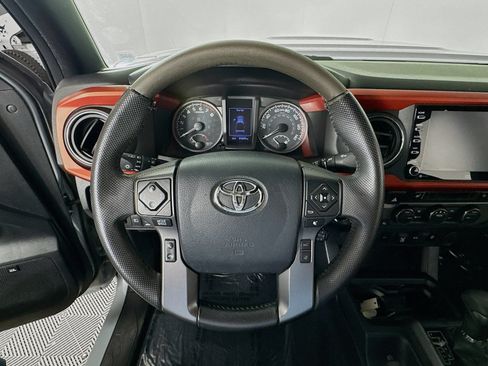 Certified 2020 Toyota Tacoma TRD Sport w/ TRD Premium Sport Package AWD/4WD image 13