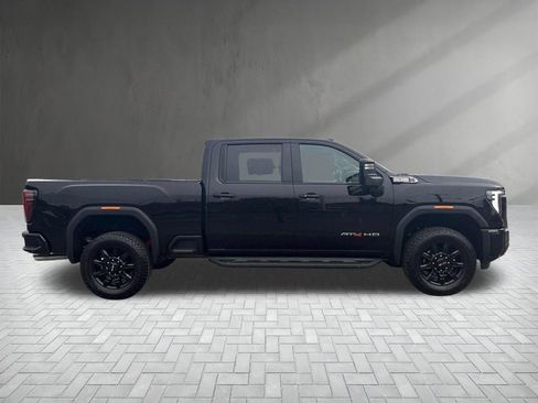 New 2026 GMC Sierra 2500 AT4 w/ Technology Package image 7