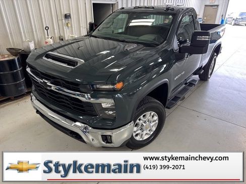 Used 2025 Chevrolet Silverado 2500 LT w/ Convenience Package image 31