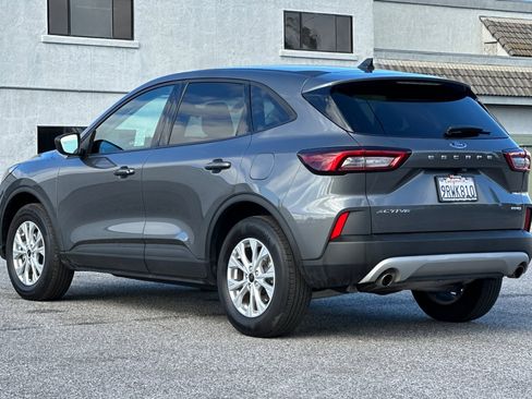 Used 2025 Ford Escape Active image 6