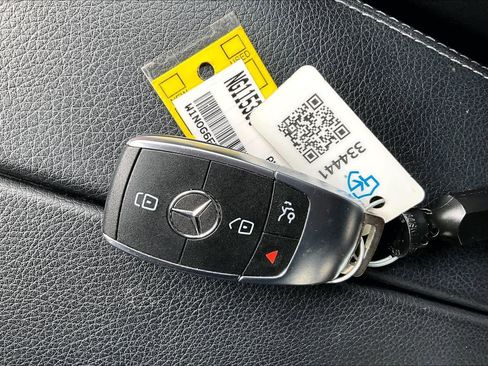 Used 2022 Mercedes-Benz GLC 43 AMG 4MATIC image 15