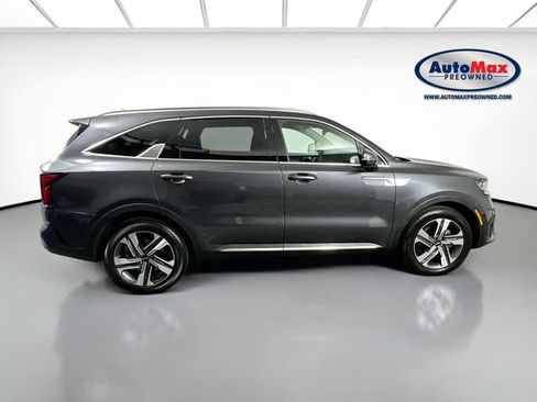 Used 2023 Kia Sorento EX AWD/4WD image 9