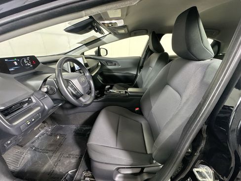 Used 2024 Toyota Prius LE image 12