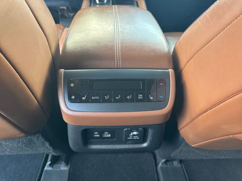 Used 2022 Nissan Pathfinder Platinum w/ Cargo Package image 30