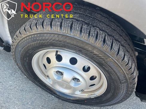 Used 2021 Ford Transit 250 Medium Roof AWD w/ Interior Upgrade Package image 3