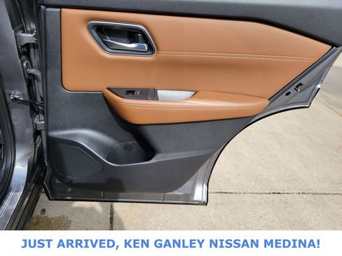 Certified 2026 Nissan Rogue Platinum w/ Platinum Premium Package AWD/4WD image 20