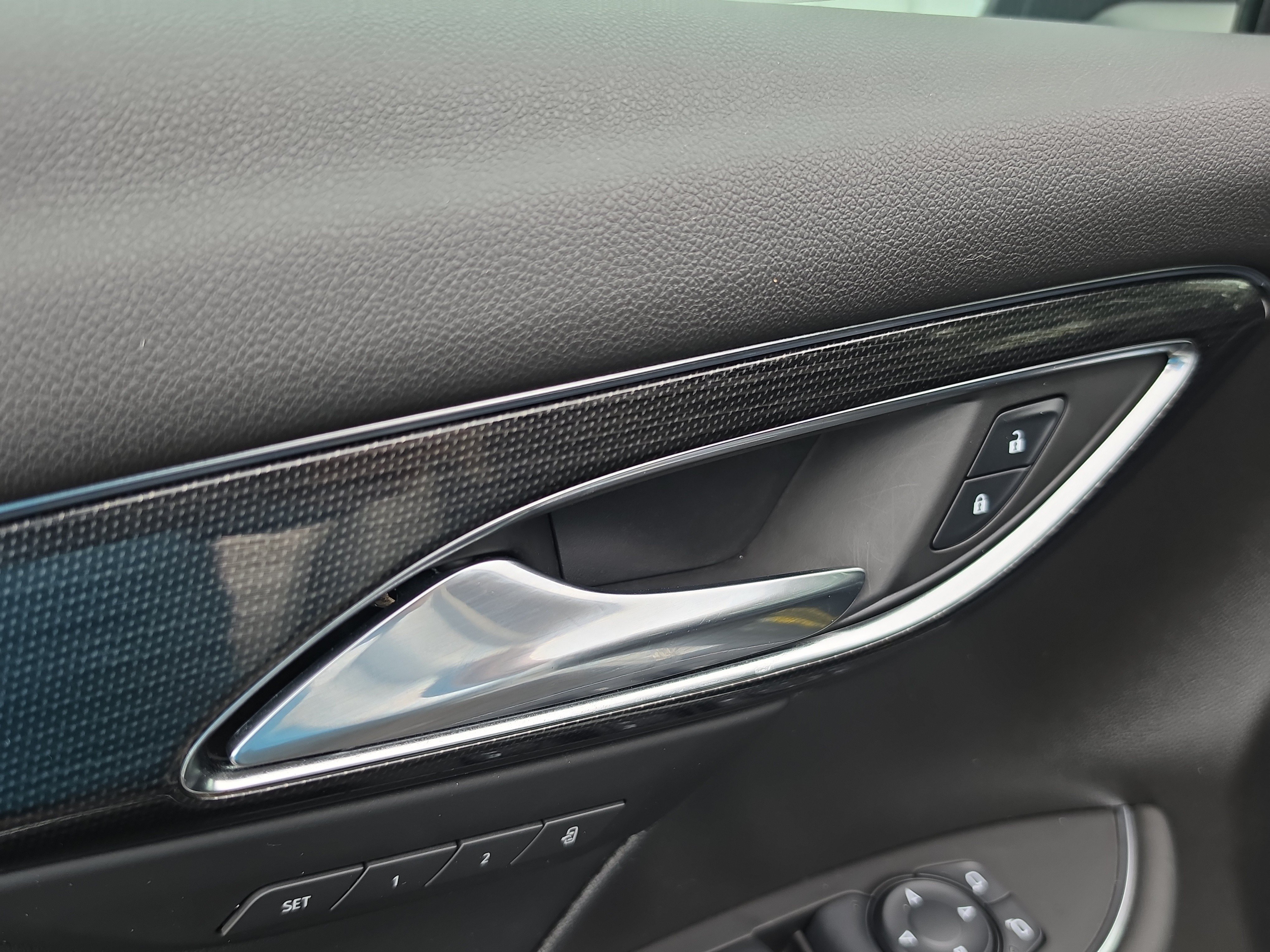 Used 2023 Buick Envision Essence w/ Sport Touring Package FWD image 19