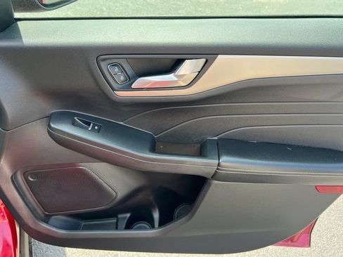 Certified 2022 Ford Escape SEL w/ Technology Package FWD image 16