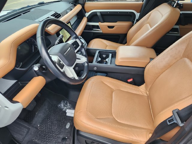 Used 2023 Land Rover Defender 110 S AWD/4WD image 9