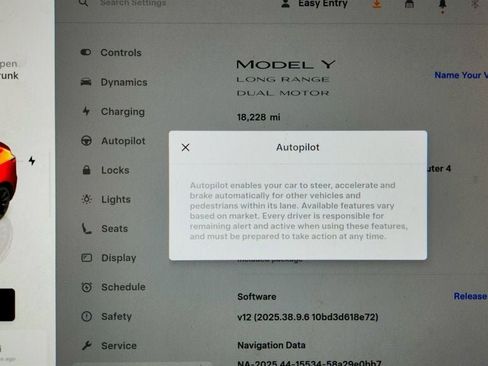 Used 2025 Tesla Model Y Long Range image 34