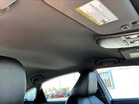 Used 2022 Toyota Avalon XLE FWD image 16