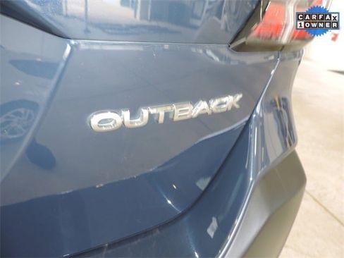 Used 2024 Subaru Outback Premium image 11
