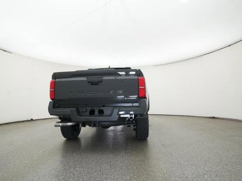 New 2025 Toyota Tacoma TRD Sport AWD/4WD image 39
