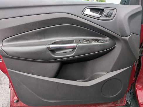 Used 2017 Ford Escape Titanium AWD/4WD image 14