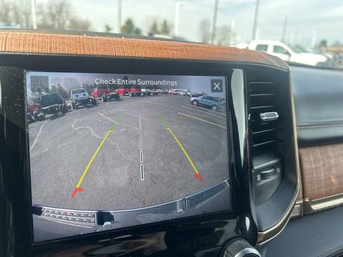 Used 2022 RAM 1500 Limited w/ Body Color Bumper Group image 19