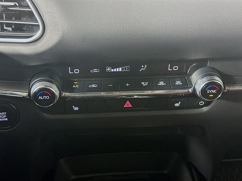 Used 2024 MAZDA CX-30 AWD 2.5 S w/ Preferred Package image 22
