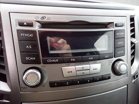 Used 2012 Subaru Outback 2.5i Premium w/ All-Weather Pkg image 21