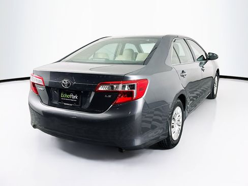 Used 2012 Toyota Camry LE image 9