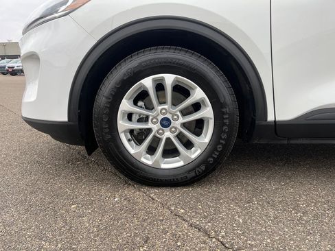 Used 2021 Ford Escape SE image 25