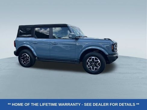 Used 2023 Ford Bronco Outer Banks AWD/4WD image 2